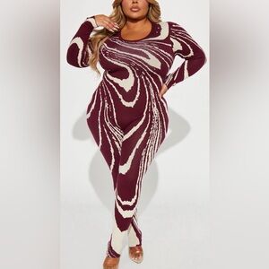 Womens burgundy/cream sweater jumpsuit